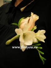 Бутоньерка 16