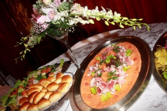 Оформление тканью и цветами презентации книги Оксаны Федоровой «Формула стиля» в VIP-клубе «Националь»